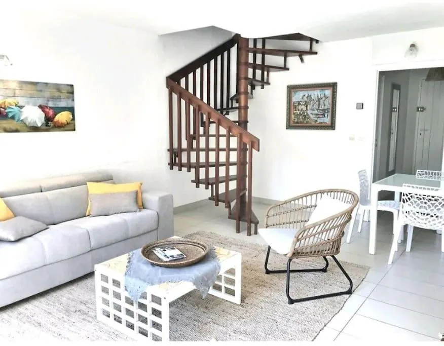 Duplex Cosy Climatise Avec Piscine St Raphael Boulouris Apartment
