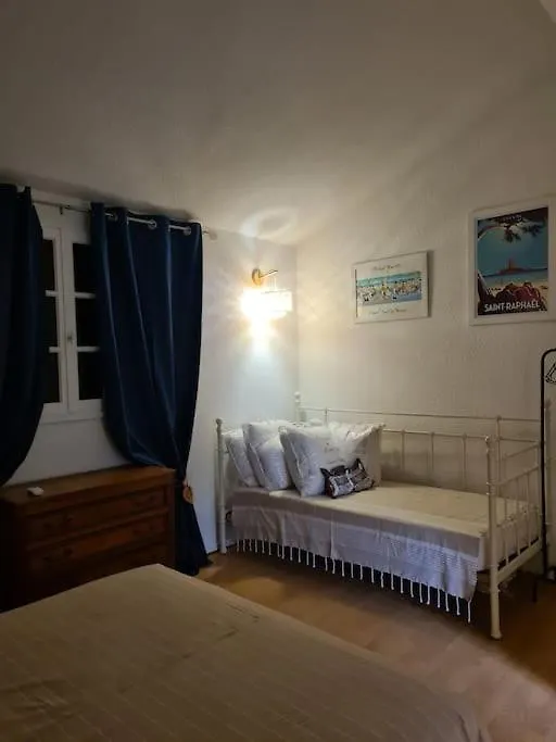Duplex Cosy Climatise Avec Piscine St Raphael Boulouris Apartment  Boulouris-sur-Mer