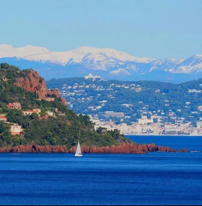 Duplex Cosy Climatise Avec Piscine St Raphael Boulouris Apartment