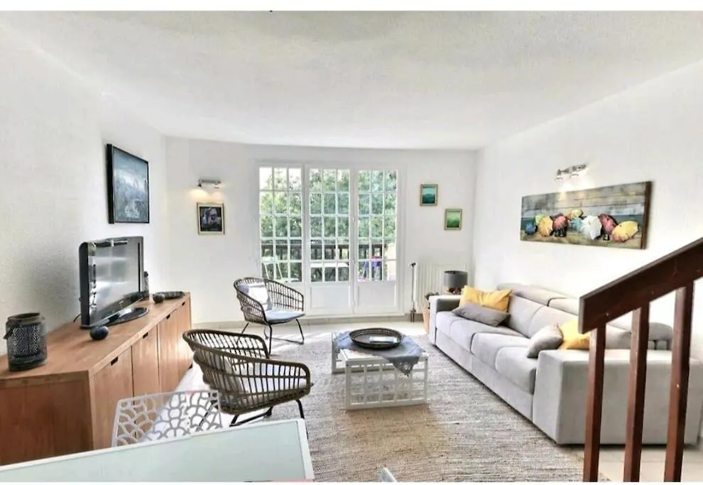 Duplex Cosy Climatise Avec Piscine St Raphael Boulouris Apartment France